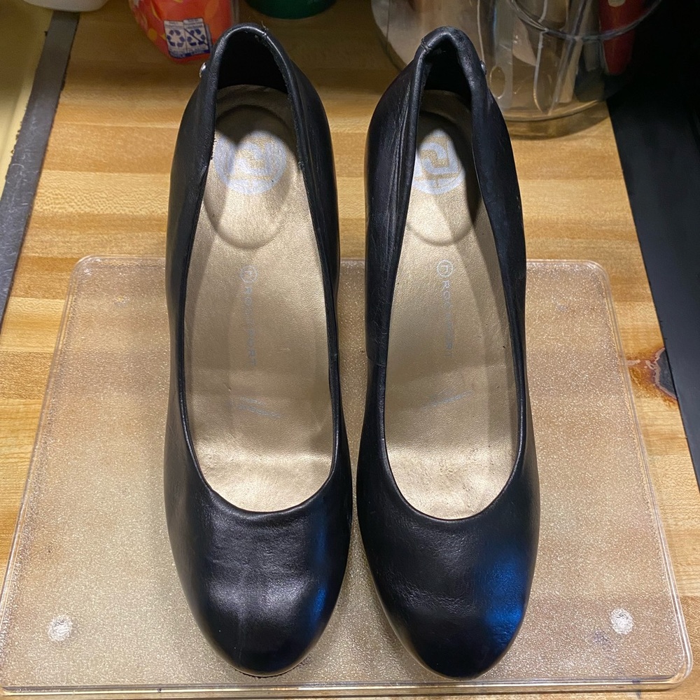 Rockport pumps!